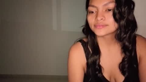 Snapshot of candela___ chatting on 09.17.25 Cancela online show from 09.17.25