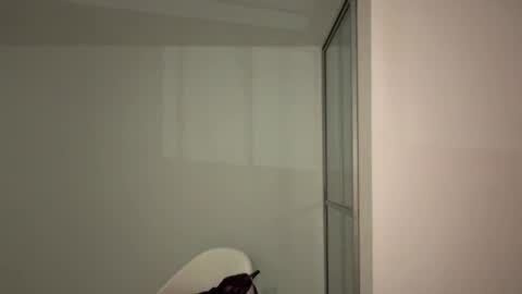 Snapshot of candela___ chatting on 09.26.25 Cancela online show from 09.26.25