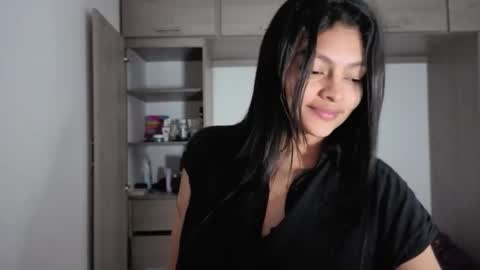 Snapshot of candela___ chatting on 01.14.26 Cancela online show from 01.14.26