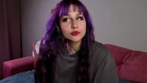 Snapshot of candiceflorine chatting on 11.11.25 I am Lola u can call me Hello Kitty online show from 11.11.25