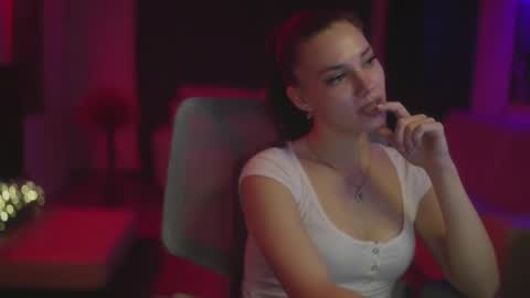 Candy Storm online show from 12.02.25