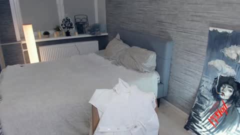 Flora online show from 02.01.25