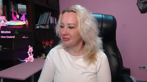 candy_hellenx online show from 04.17.26