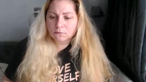 Laura online show from 02.18.25