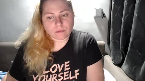 Laura online show from 02.20.25