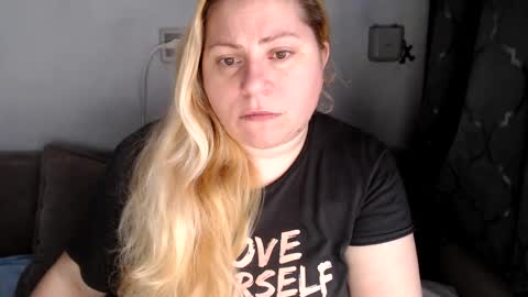 Laura online show from 02.21.25