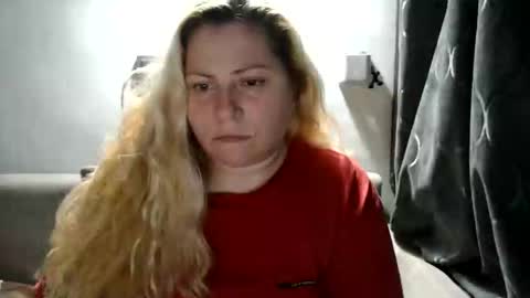 Laura online show from 02.23.25