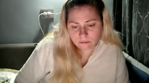 Laura online show from 10.09.25