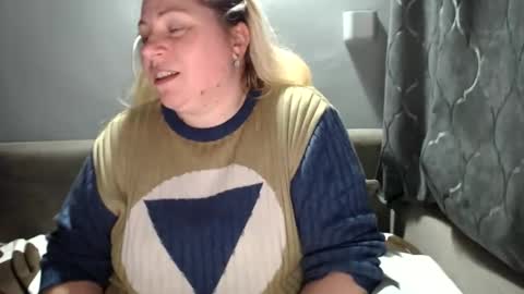 Laura online show from 10.16.25