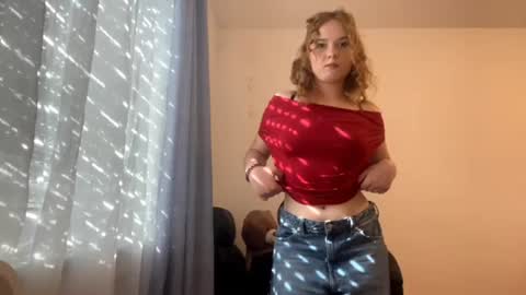 Snapshot of candyflop chatting on 06.22.26 Anna online show from 06.22.26
