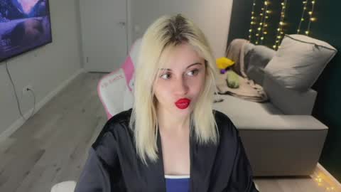 You can call me HH online show from 04.11.26