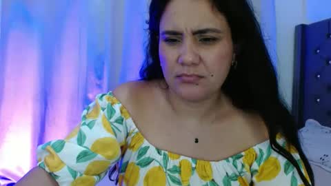 Snapshot of candyhot4 chatting on 02.23.25 candy online show from 02.23.25