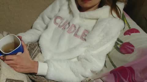 Snapshot of candylady13 chatting on 12.14.24 say meow and send tips  online show from 12.14.24