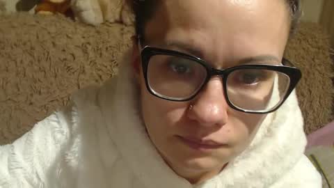 Snapshot of candylady13 chatting on 12.20.24 say meow and send tips  online show from 12.20.24