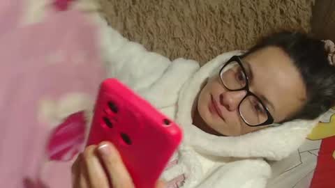 Snapshot of candylady13 chatting on 12.27.24 say meow and send tips  online show from 12.27.24