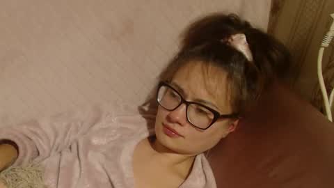 Snapshot of candylady13 chatting on 10.23.25 say meow and send tips  online show from 10.23.25