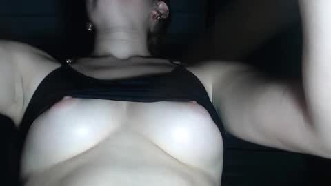 Snapshot of candylovet chatting on 10.01.25 candylovet online show from 10.01.25