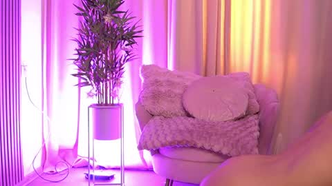 CanndyIvy online show from 05.26.26