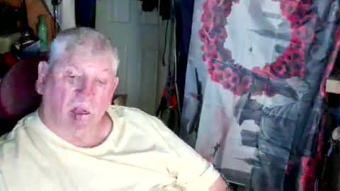 Snapshot of canoelicker69 chatting on 04.24.26 canoelicker69 online show from 04.24.26