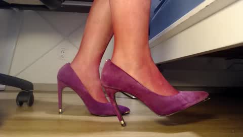 Miss Di online show from 10.04.25