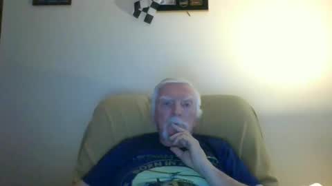 Snapshot of capecod21 chatting on 12.29.24 capecod21 online show from 12.29.24