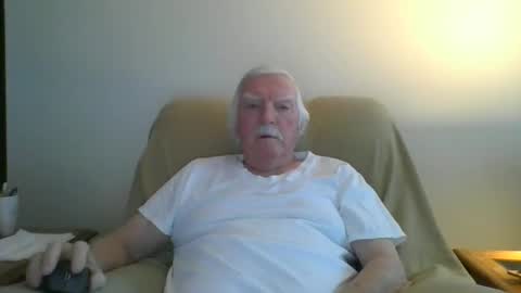 Snapshot of capecod21 chatting on 03.02.25 capecod21 online show from 03.02.25