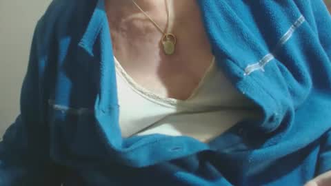 Snapshot of capitanfuturo44 chatting on 09.28.25 Cinzia  ex regina  online show from 09.28.25