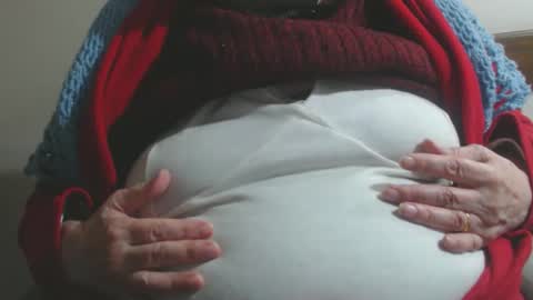 Snapshot of capitanfuturo44 chatting on 10.27.25 Cinzia  ex regina  online show from 10.27.25