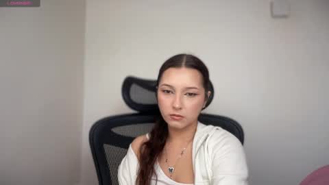 Snapshot of cappuccinokiss chatting on 02.12.25 Emma online show from 02.12.25