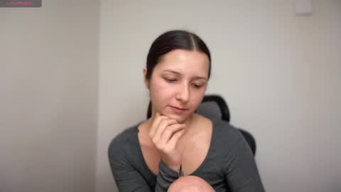 Snapshot of cappuccinokiss chatting on 02.18.25 Emma online show from 02.18.25
