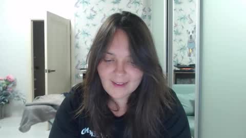 Snapshot of cappuchinno chatting on 10.28.25 cappuchinno online show from 10.28.25