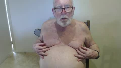 Snapshot of capt5105 chatting on 01.26.25 capt5105 online show from 01.26.25