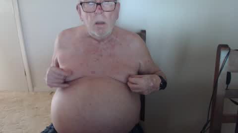 Snapshot of capt5105 chatting on 02.09.25 capt5105 online show from 02.09.25