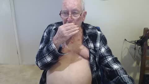Snapshot of capt5105 chatting on 03.16.26 capt5105 online show from 03.16.26