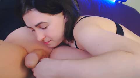 girl - foxi and tranny - kami online show from 02.24.25