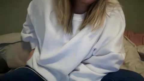 Cara Bou online show from 12.16.25