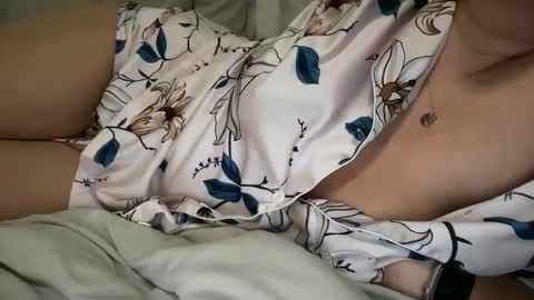 Cara Bou online show from 04.01.26