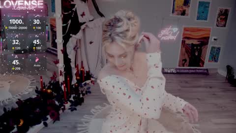 NONA    follow online show from 11.08.25