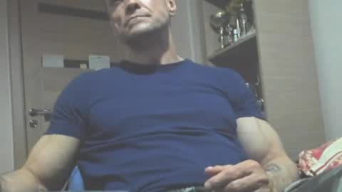 Snapshot of carin_the_body chatting on 05.24.26 Laz online show from 05.24.26