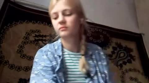Snapshot of carissaalderson chatting on 04.27.26 Kira online show from 04.27.26