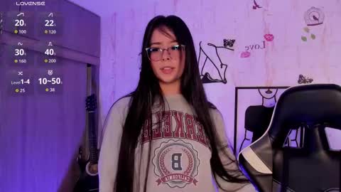 Snapshot of caritoo1 chatting on 11.09.25 C A R O L I N A IG caroolina 19 online show from 11.09.25