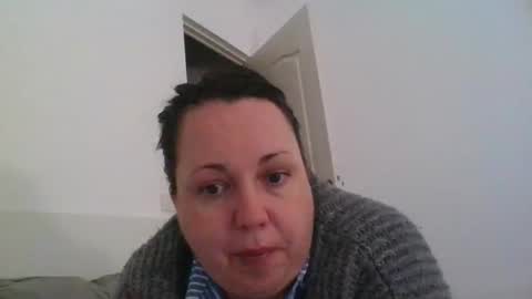 Snapshot of carlaruth chatting on 10.08.25 Carlaruth online show from 10.08.25