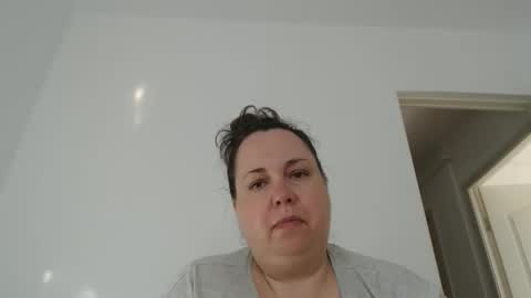 Snapshot of carlaruth chatting on 06.09.26 Carlaruth online show from 06.09.26