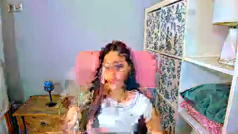 Snapshot of carlaxsensual chatting on 05.19.26 CarlaxSensual online show from 05.19.26