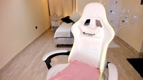 Alejandra online show from 12.22.24