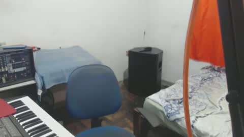 Snapshot of carlos2557 chatting on 02.15.26 carlos online show from 02.15.26