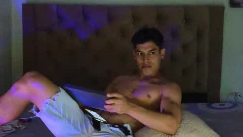 carloshero69 online show from 11.25.25