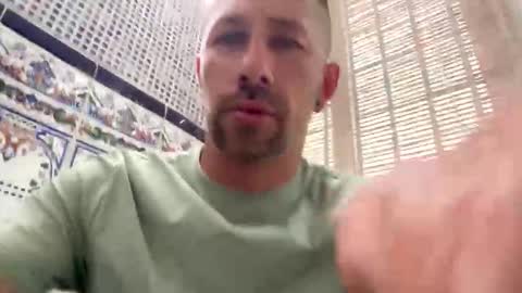 Snapshot of carlosrm440882 chatting on 05.10.26 carlosrm440882 online show from 05.10.26