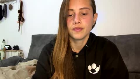 Snapshot of carlotta4you chatting on 01.28.25 Carlotta4you online show from 01.28.25