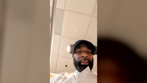 Snapshot of carlrichard12 chatting on 06.12.26 carlrichard12 online show from 06.12.26